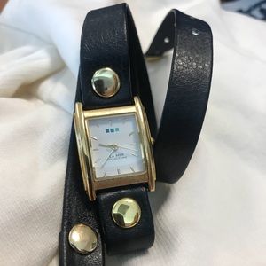 Wrap around watch